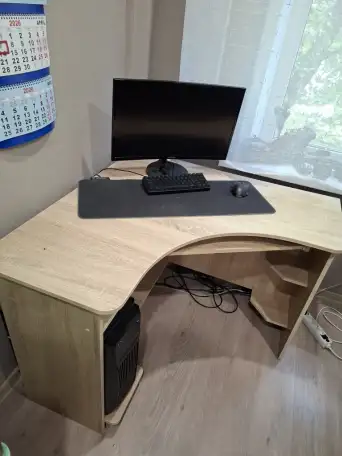 Стол компьютерный, фотография 1