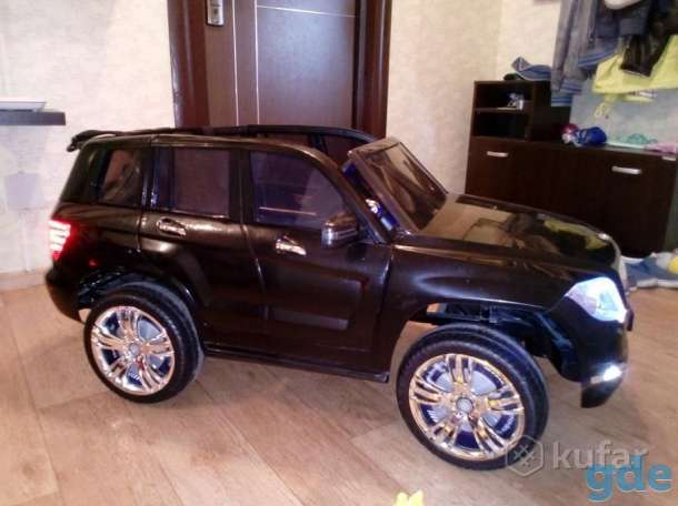 Электромобиль Mercedes-Benz GLK 300, фотография 4