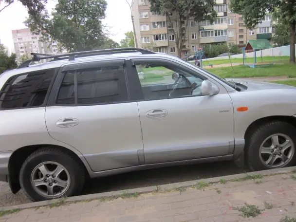 Автомобиль Hyundai Santa Fe , 2004 г.в. 2 . 0 , механика, фотография 10
