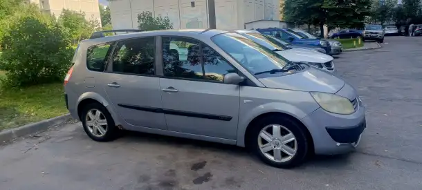 Renault Grand Scenic 2005, фотография 12