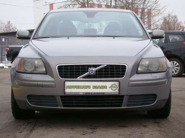 Роскошный Volvo S40 2.4 i, фотография 2