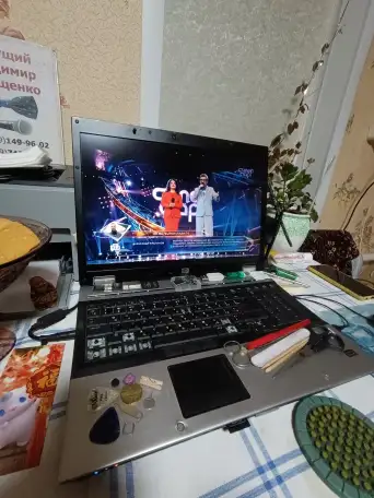 Мой ноут 17 для сериальчиков и работы HDMI VGA USB DVD E-SATA MC XD, фотография 1