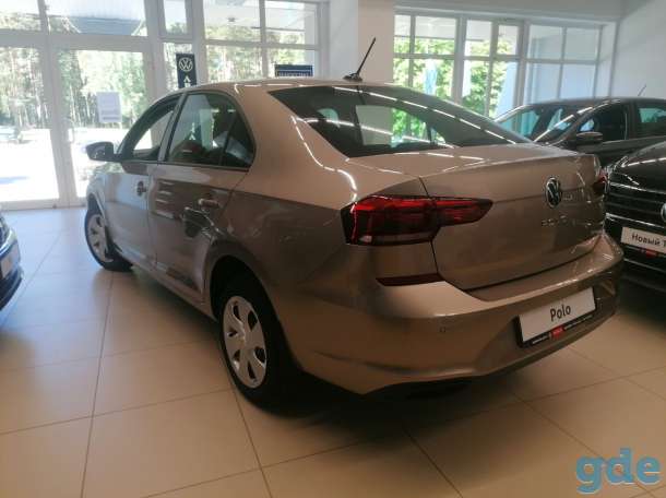 VW Polo лифтбек 2021, фотография 3