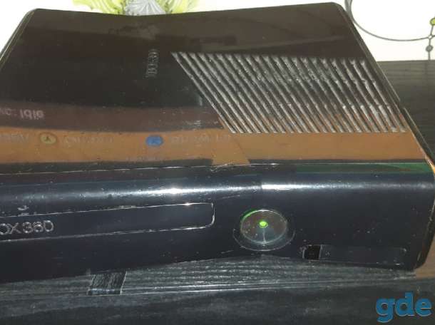 Xbox 360 slim 250 GB в идеальном состоянии с играми, фотография 3