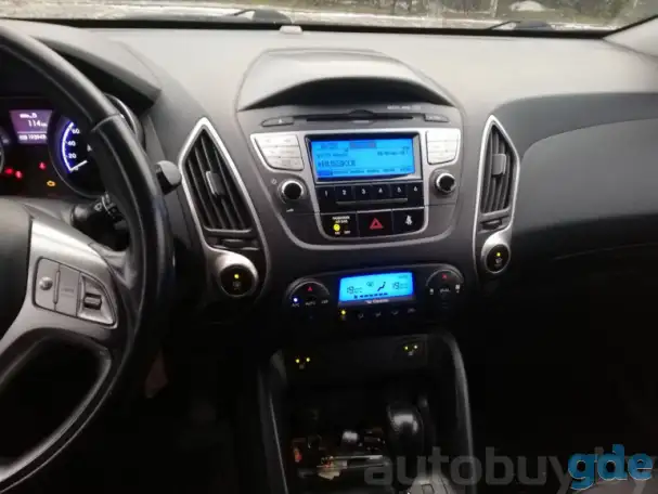 Hyundai ix35 1 поколение 2.0 AT (150 л.с.), 2010 года, фотография 1