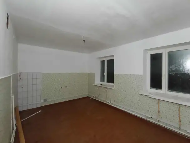 Дом с небольшим водоёмом, сараем, гаражом, садом, земли 24 сотки., фотография 6