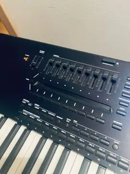 Синтезатор Korg Pa5X  не работает, фотография 5