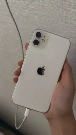 IPhone 11 128, фотография 4