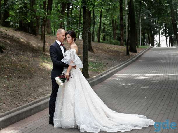 Свадебное платье, фотография 1