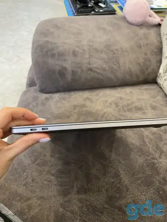 Apple MacBook Touch Bar 15(2019 года) б/у, фотография 3