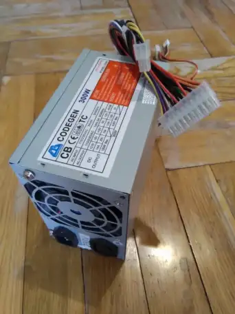 Блок питания 3,3V 5V 12V С доставкой CODEGEN 24и4 300W 1,1 кг очень тихий, управляющая микросхема KA7500 Торг, фотография 1