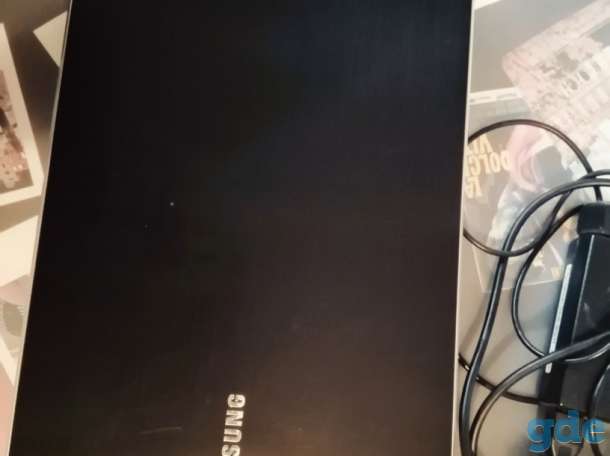 Продам ноутбук Samsung.  Модель NP305V5A-S08, фотография 1