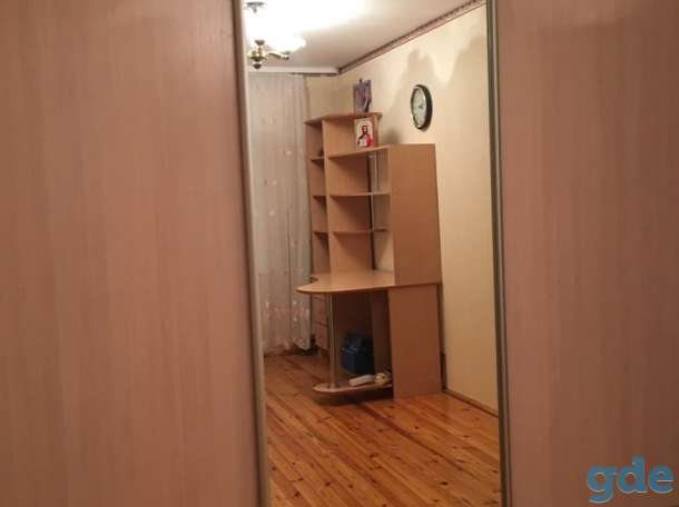 Продаётся уютная, светлая квартира в пятом районе. Кирпичный дом на берегу Бобровского озера., фотография 2