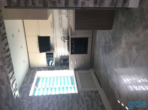 Продам квартиру с дорогим ремонтом!, Челюскинцев 64б, фотография 2