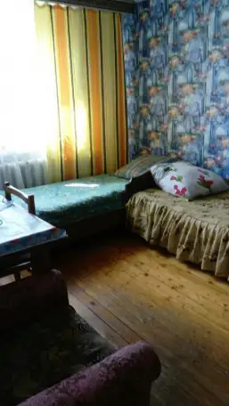 Уютная 3 комнатная квартира посуточно в академии, Пр. Интернационалый 34, фотография 5