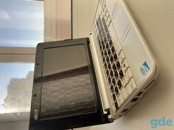 Нетбук acer aspire one zg5, фотография 2