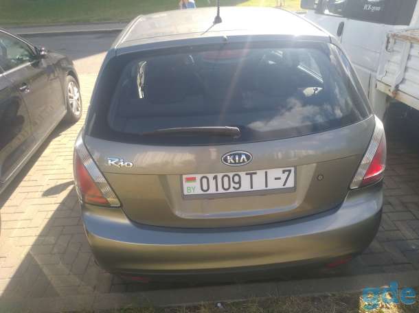 Хорошее авто Kia Rio, фотография 9