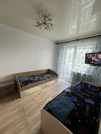 Сдам квартиру на сутки посуточно, Строителей 31, фотография 1