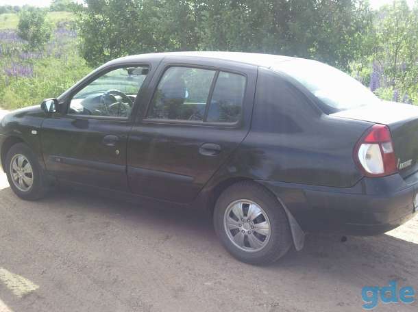 Автомобиль Renault Symbol, фотография 2