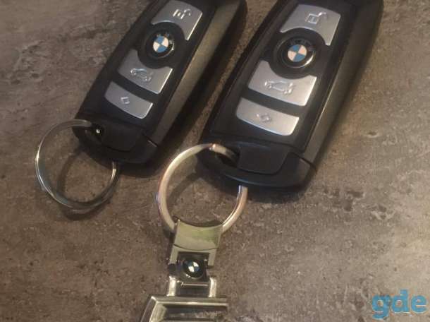 Автомобиль BMW 5-Series, фотография 1