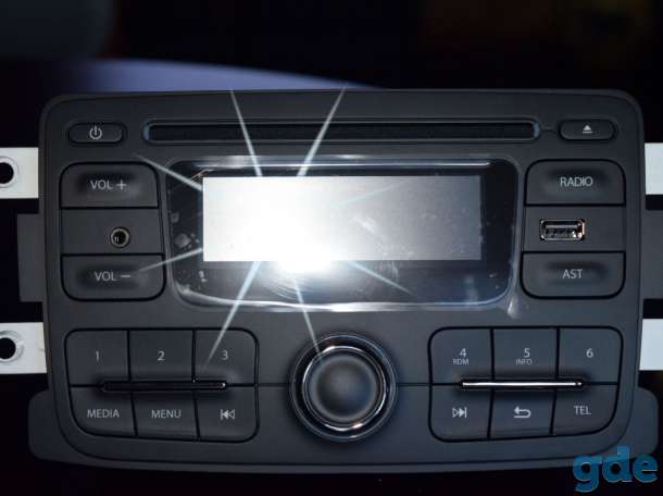 Штатная магнитола Renault Duster 2014г.(оригиналr, фотография 1