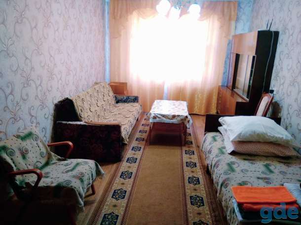 квартира посуточно, Строителей ул. 25, фотография 1