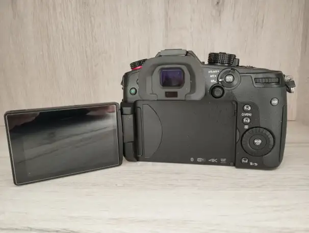 Продам фотоаппарат Панасоник GH5S, фотография 3