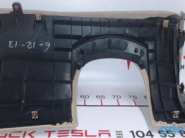 Зап. части для авто Tesla. Накладка декоративная под руль левая TAN PVC (КОЖА БЕЖ) Tesla model X S RESTH 100, фотография 2