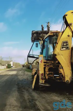 Услуги экскаватора-погрузчика JCB, фотография 1