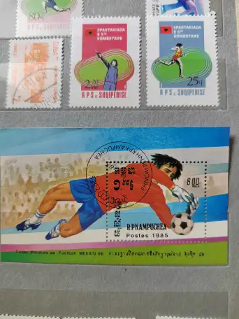 Марки разные, фотография 7