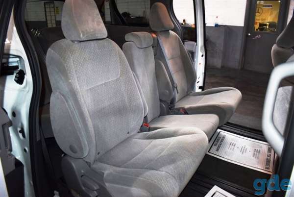 2017 Toyota Sienna for sell, фотография 11