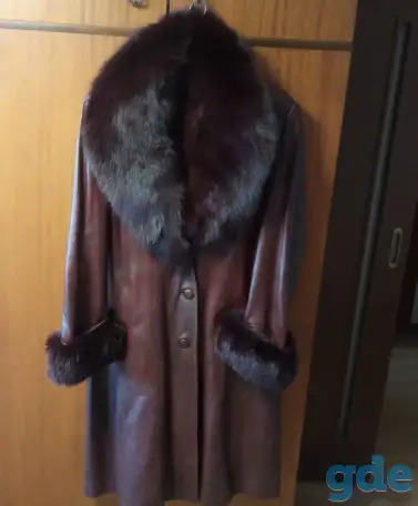 Продам зимнее пальто из натуральной кожи, фотография 1