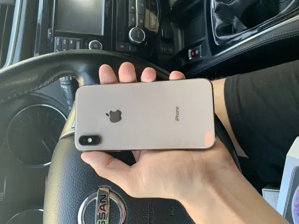 iPhone XS gold 64 gb, фотография 4