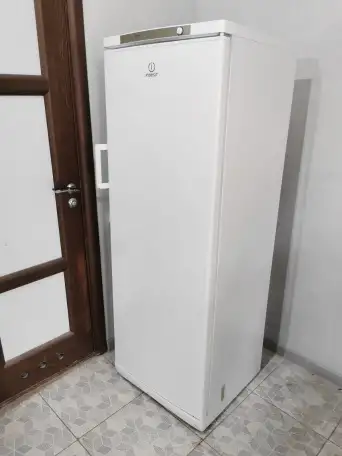 Морозильник Indesit No frost. Доставка, фотография 3