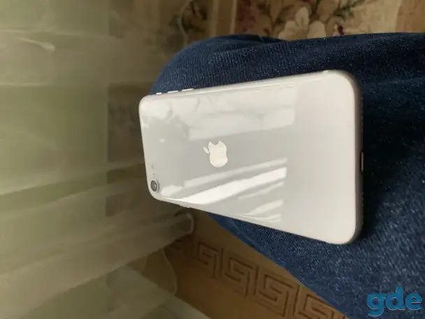 Iphone SE 2020 64G, фотография 4