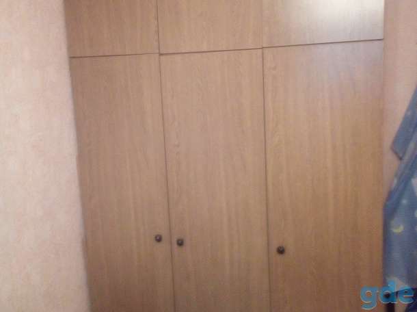продам  трехстворчатый шкаф, фотография 1