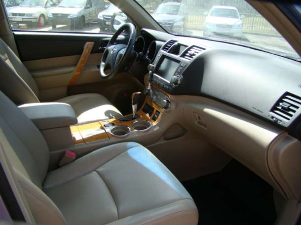 Автомобиль из Америки Toyota Highlander Hybrid, фотография 8