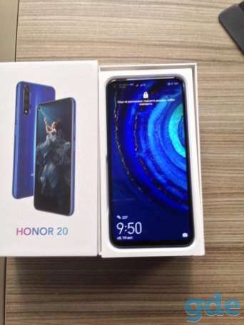 Смартфон Honor 20 6/128, фотография 1