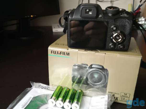 Продам Fujifilm FinePix S4300, фотография 2