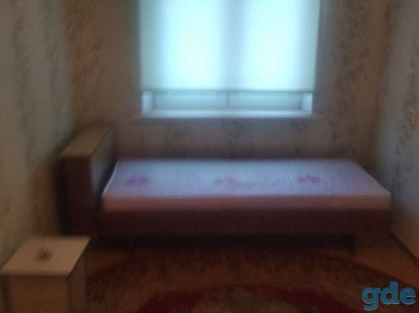 Сдам комнату мужчине в квартире без хозяев, Кижеватова 81, фотография 1