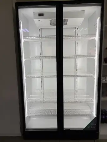 Шкаф холодильный, фотография 2