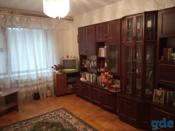 продается 3-х комнатная квартира, ул. 8 Марта, 6, фотография 2