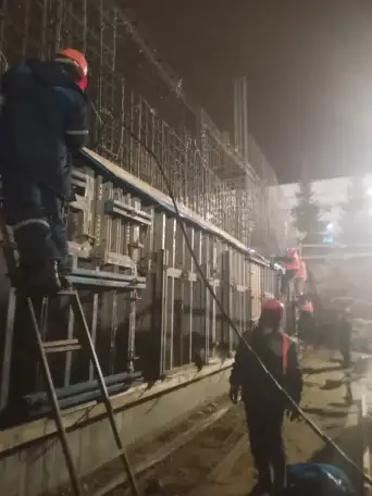 Монолитчики, фотография 1