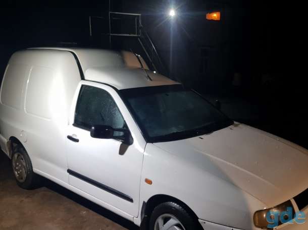 Volkswagen Caddy II, фотография 3
