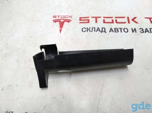 Зап. части для авто Tesla. Накладка пласт. подъемной пружины передняя двери зад. лев./задняя двери зад. прав. Tesla mode, фотография 5