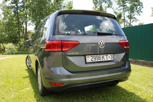 Volkswagen Touran 2018 г. 1,6 дизель 115 л.с., фотография 3