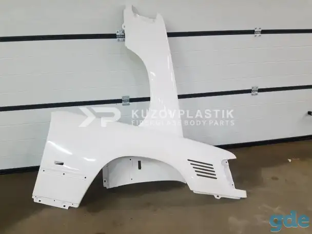 Крыло на Мерседес Е W124 из стеклопластика., фотография 1