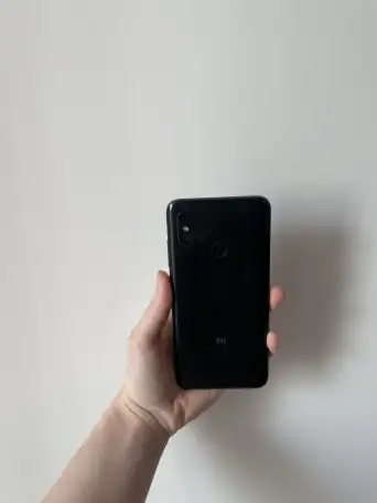 Xiaomi Mi 8, фотография 1