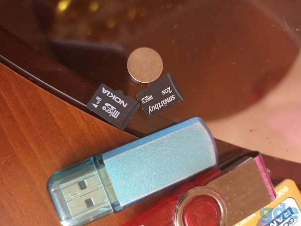 Флэшка 2 Gb micro sd для старых телефонов., фотография 2