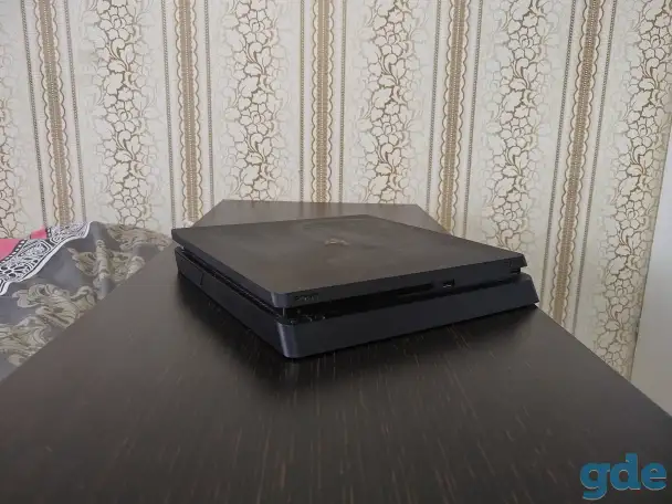 Продам игровую консоль Sony PlayStation 4, фотография 2